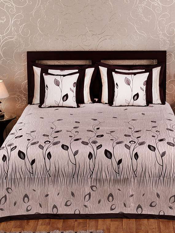 rasberrie beige cotton reversible bed cover