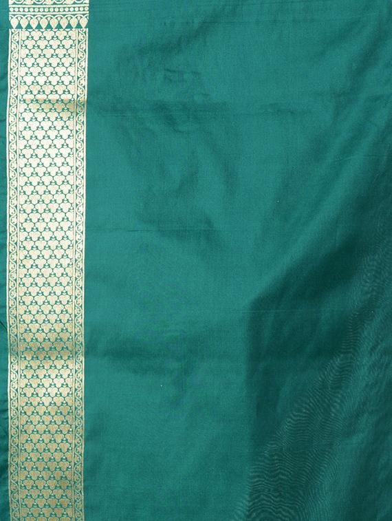 green silk banarasi saree with blouse - 14253437 - Standard Image - 3