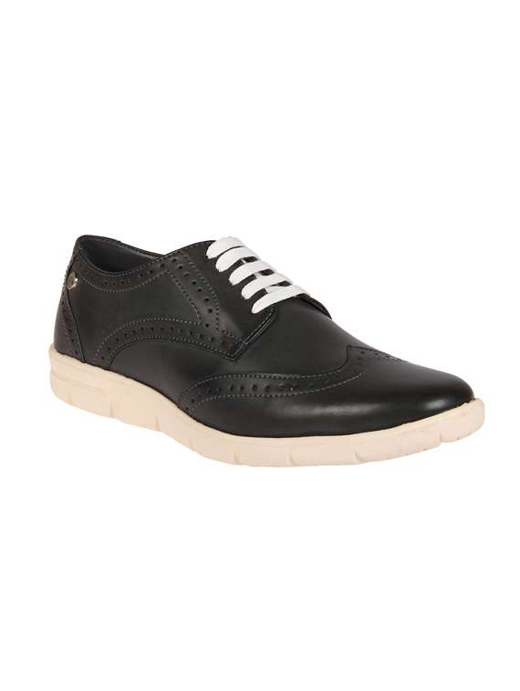 black leatherette lace up sneaker