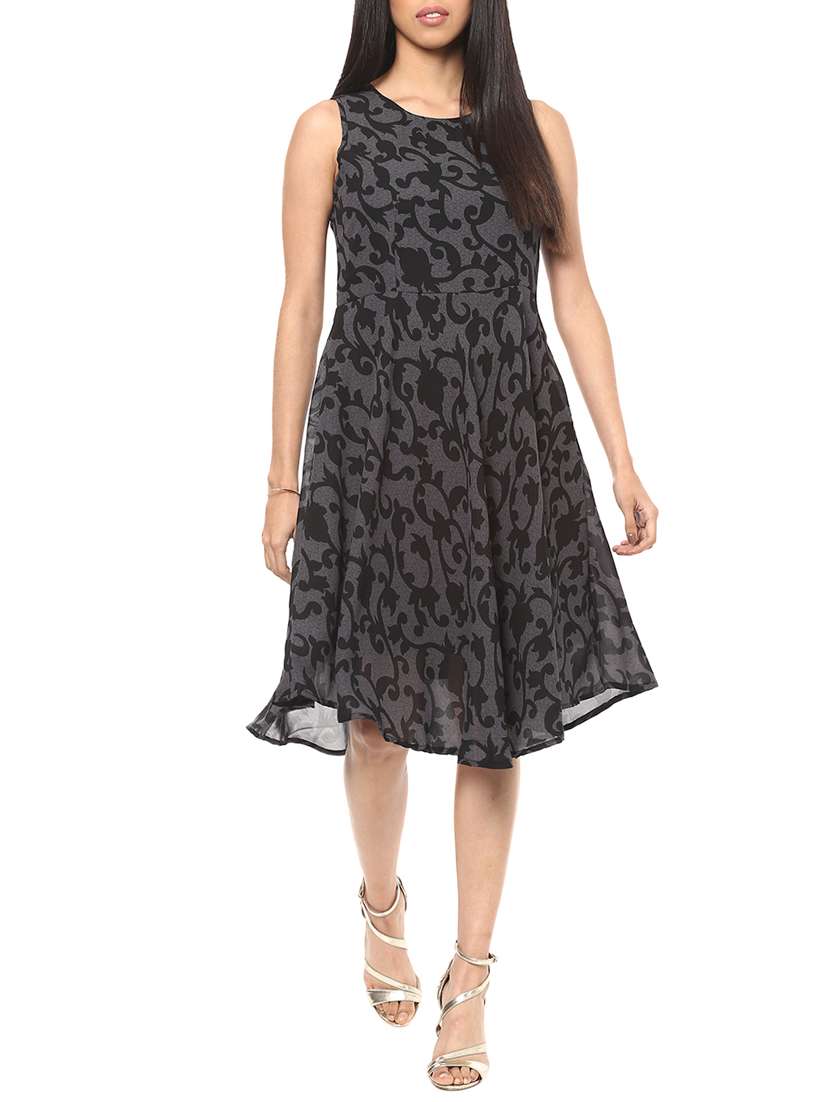 scroll pattern flared dress