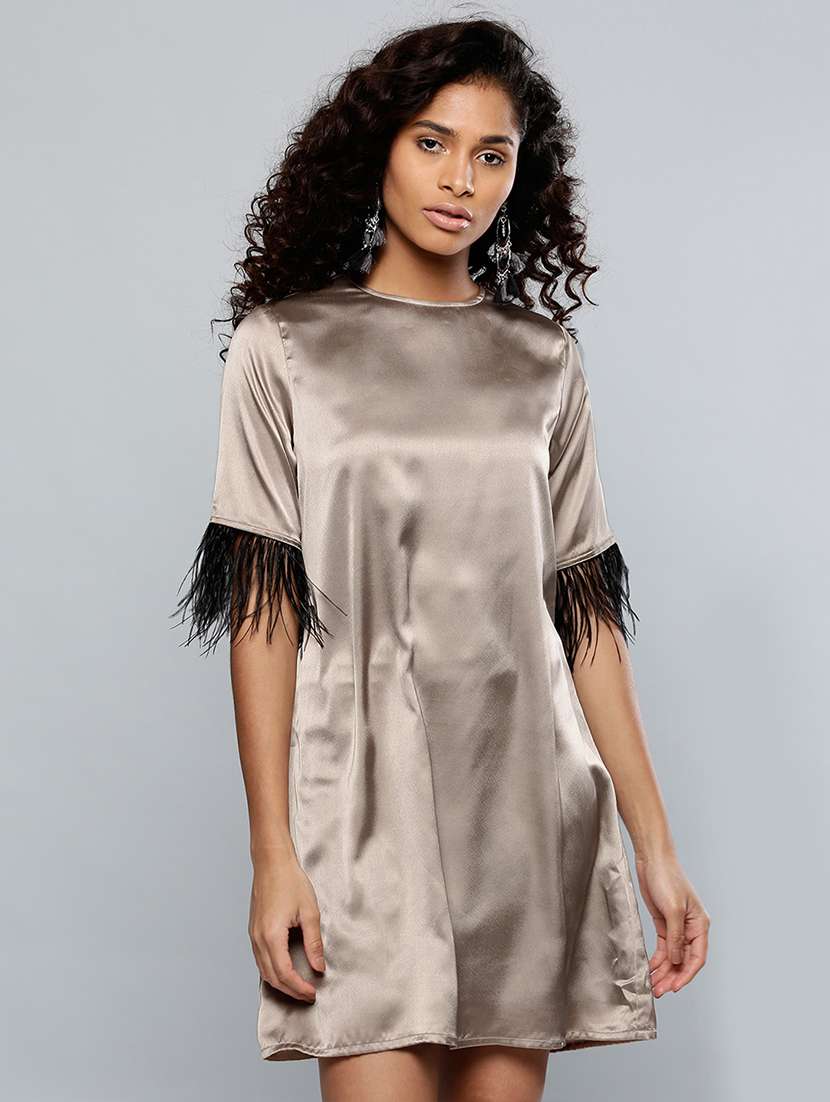  fringe detail key hole back shift dress