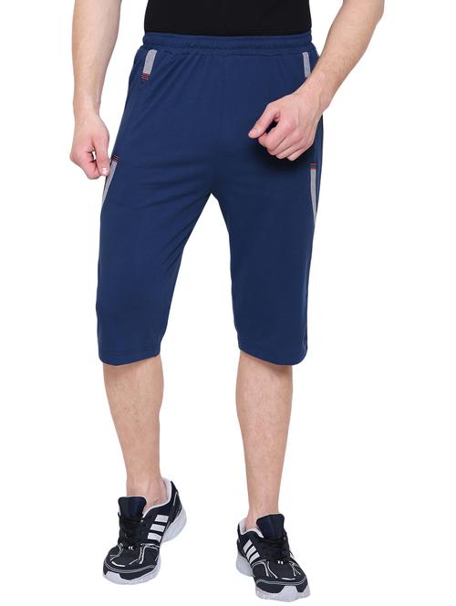 blue cotton three  fourths - 14950489 -  Standard Image - 0