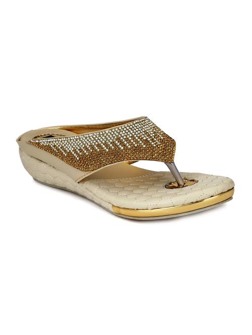 copper  toe separator  sandal - 14963429 -  Standard Image - 0