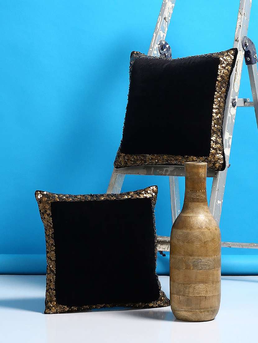 set of 2 embellished cushion covers