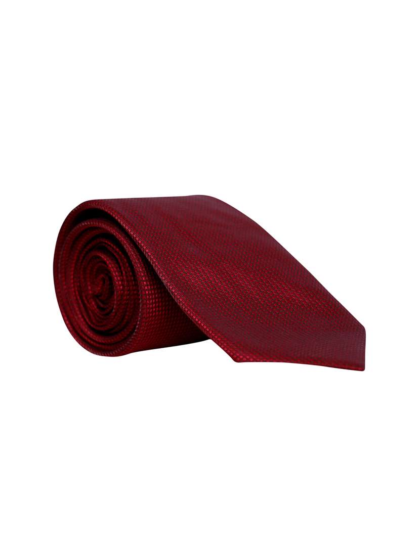 red micro fibre tie