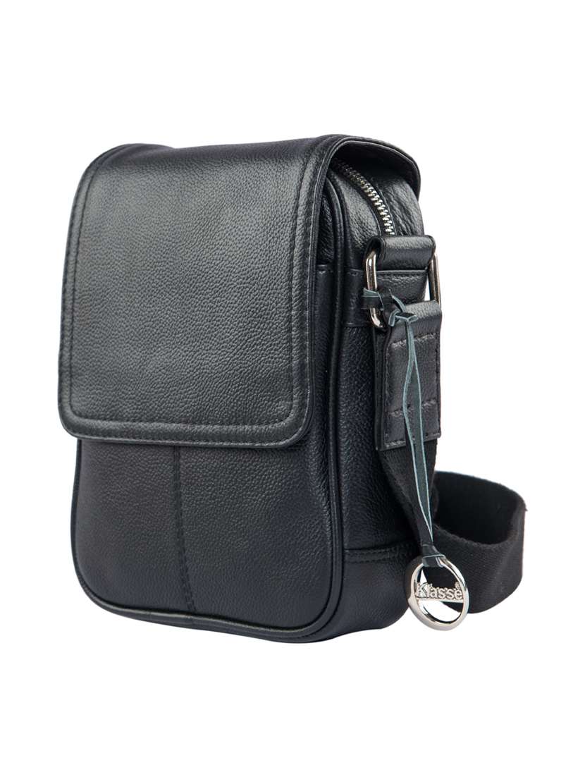 black leather messengerbag - 15059418 -  Standard Image - 3