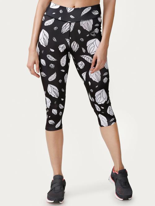 black printed sports capri - 15132055 -  Standard Image - 0