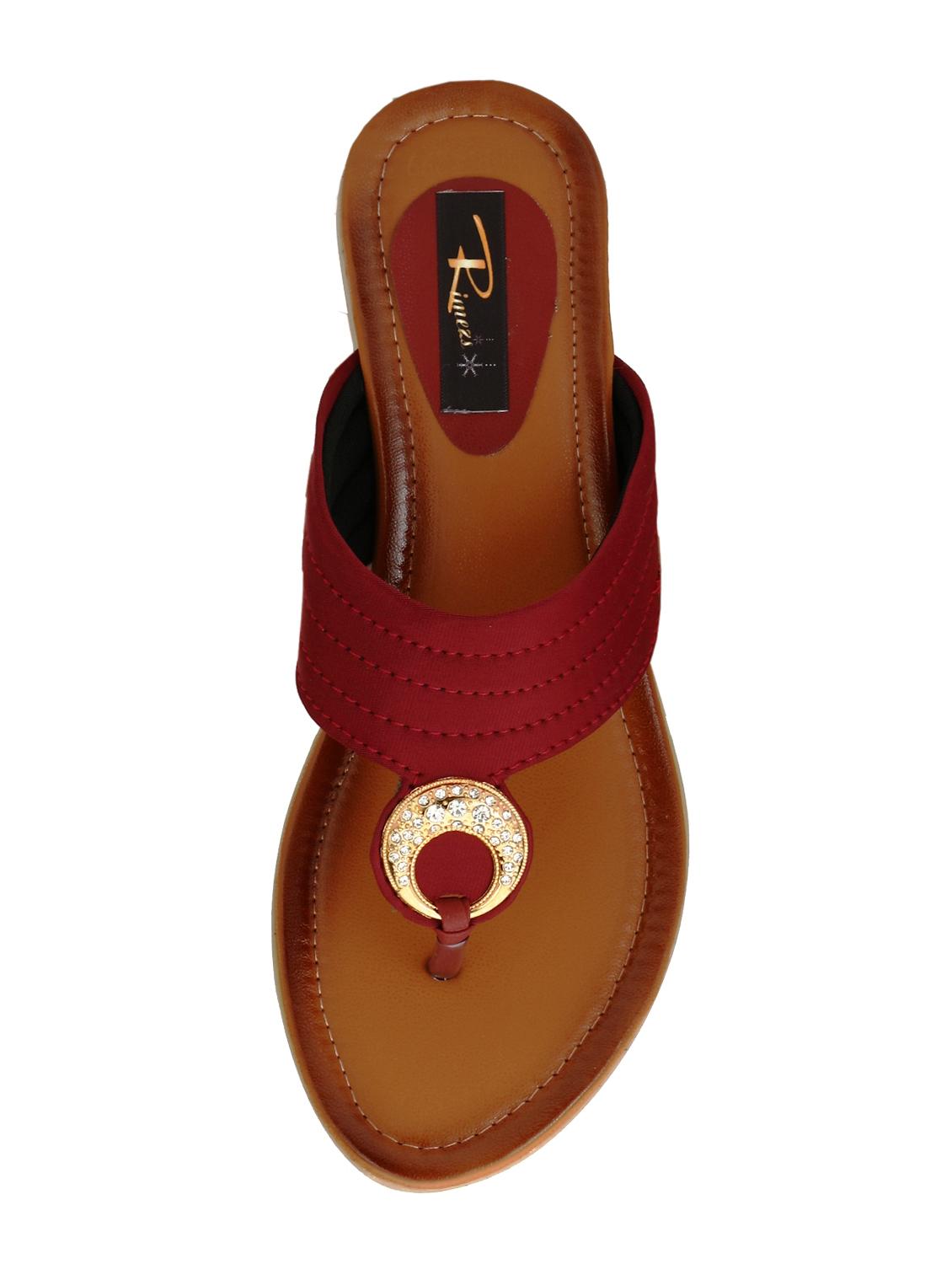 maroon toe separator sandal - 15140165 - Standard Image - 3