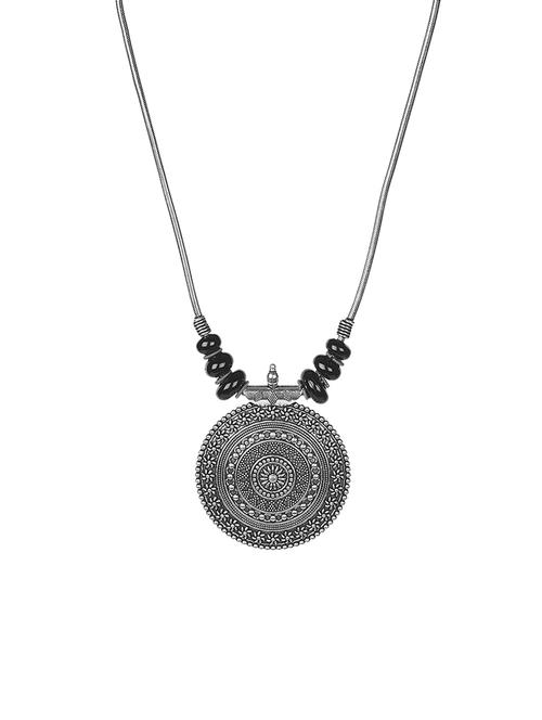 silver metal necklace - 15167671 - Standard Image - 0