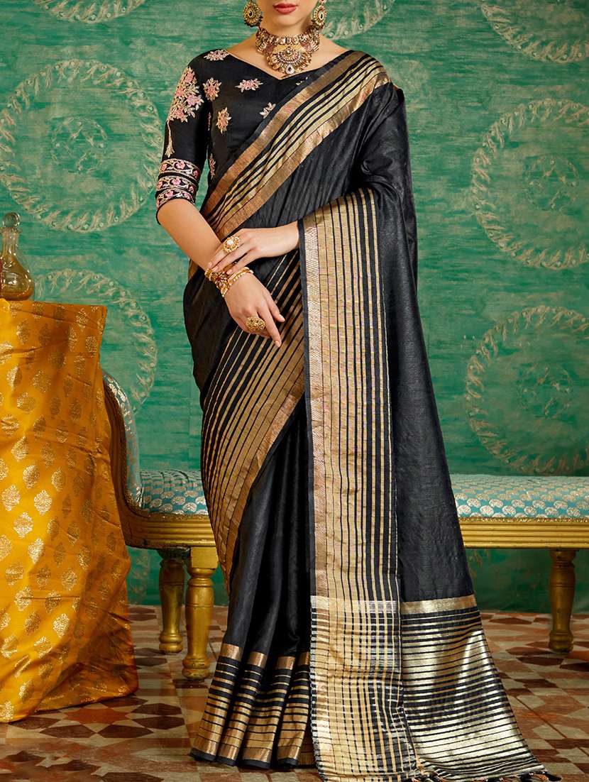 delicate golden border saree with blouse