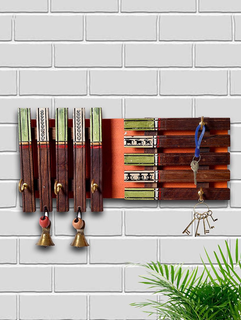 sheesham wood with dokhra bells hand painted key holder - 15326636 - Zoom Image - 0