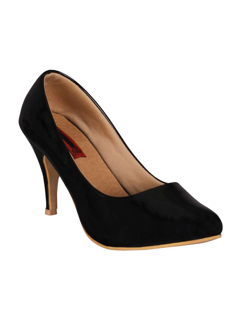 black platforms pumps