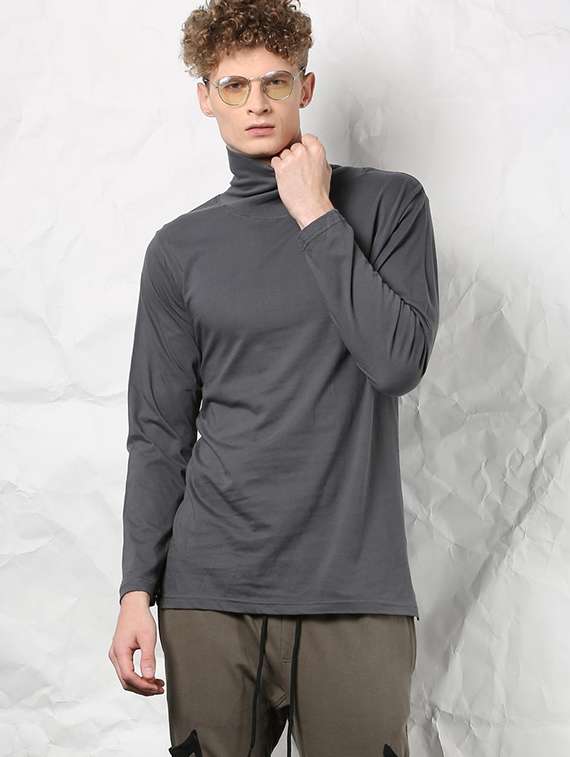 Buy online Grey Cotton T-shirt from top wear for Men by Skult By