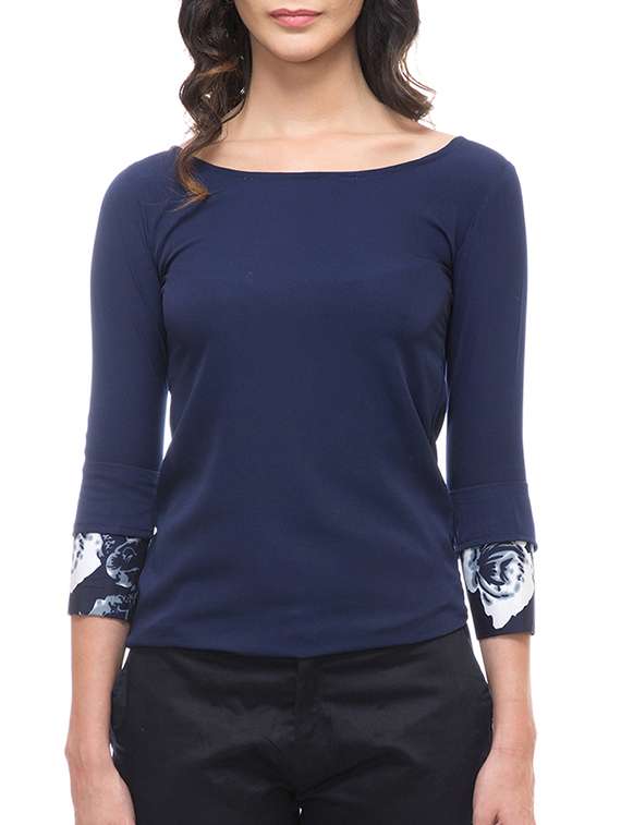 women's straight boat neck top