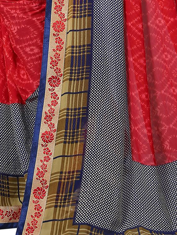 women's tie & dye red colored saree with blouse - 15484570 - Standard Image - 3