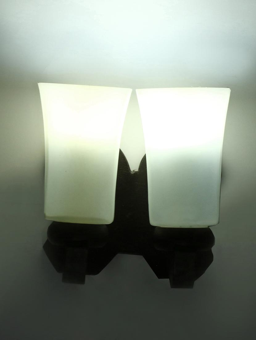 stylish twins hand decorative colorful glass wall lamp light with royal wooden fitting (set of two) dn-2wa126 - 15489845 -  Zoom Image - 0