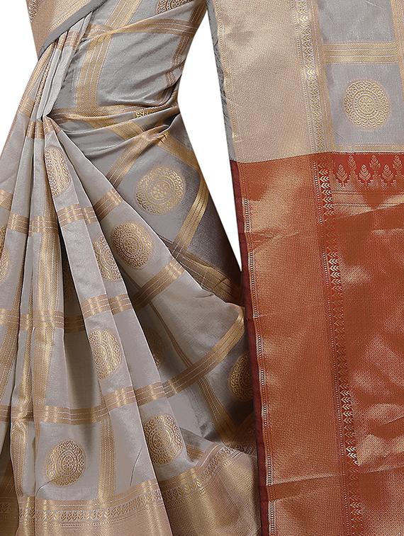 zari jacquard banarasi saree with blouse - 15504077 - Standard Image - 3