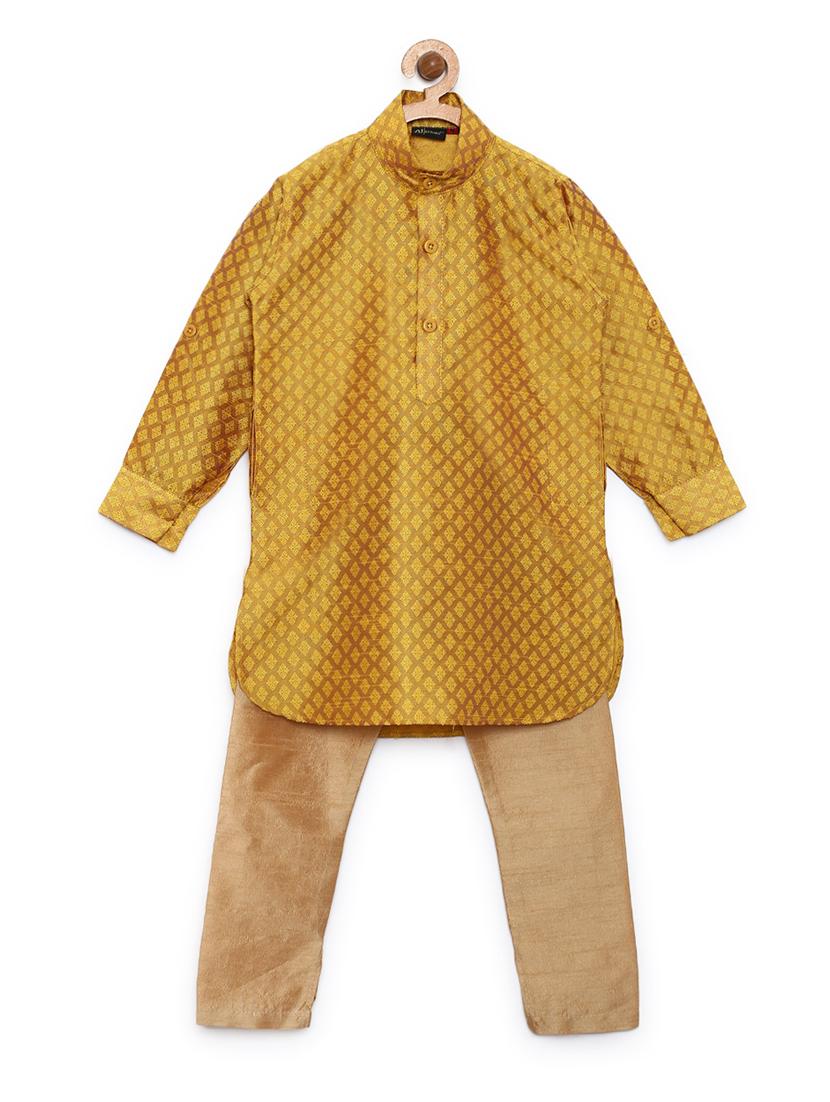 yellow cotton blend kurta set - 15505466 - Zoom Image - 0