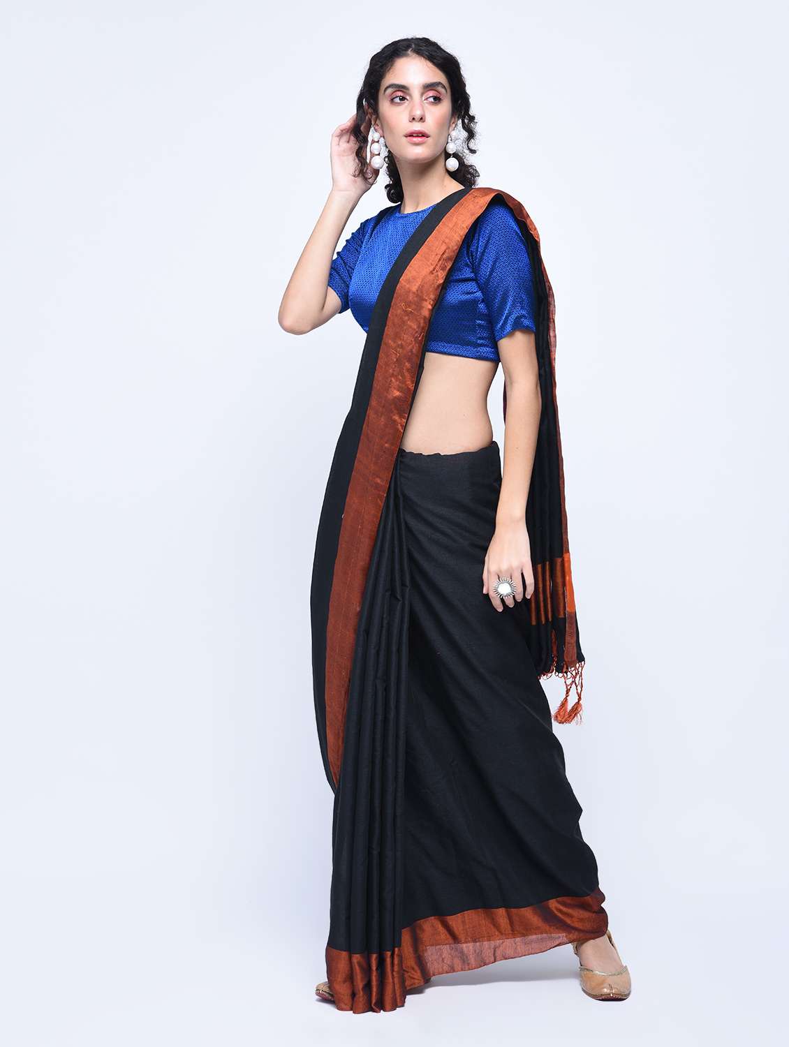 zari bordered handloom saree with blouse