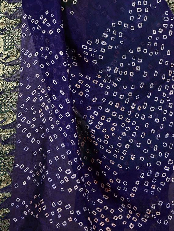 zari bordered bandhani saree with blouse - 15534392 - Standard Image - 3