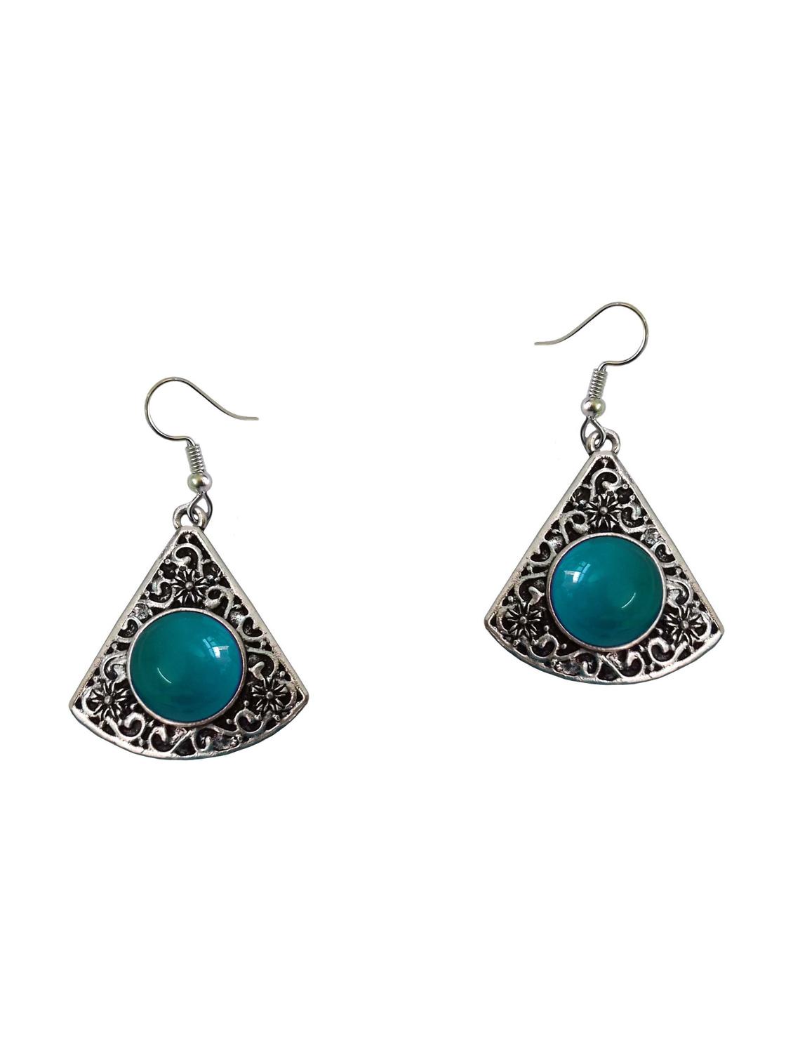 black metal studs earring - 15560368 - Zoom Image - 0