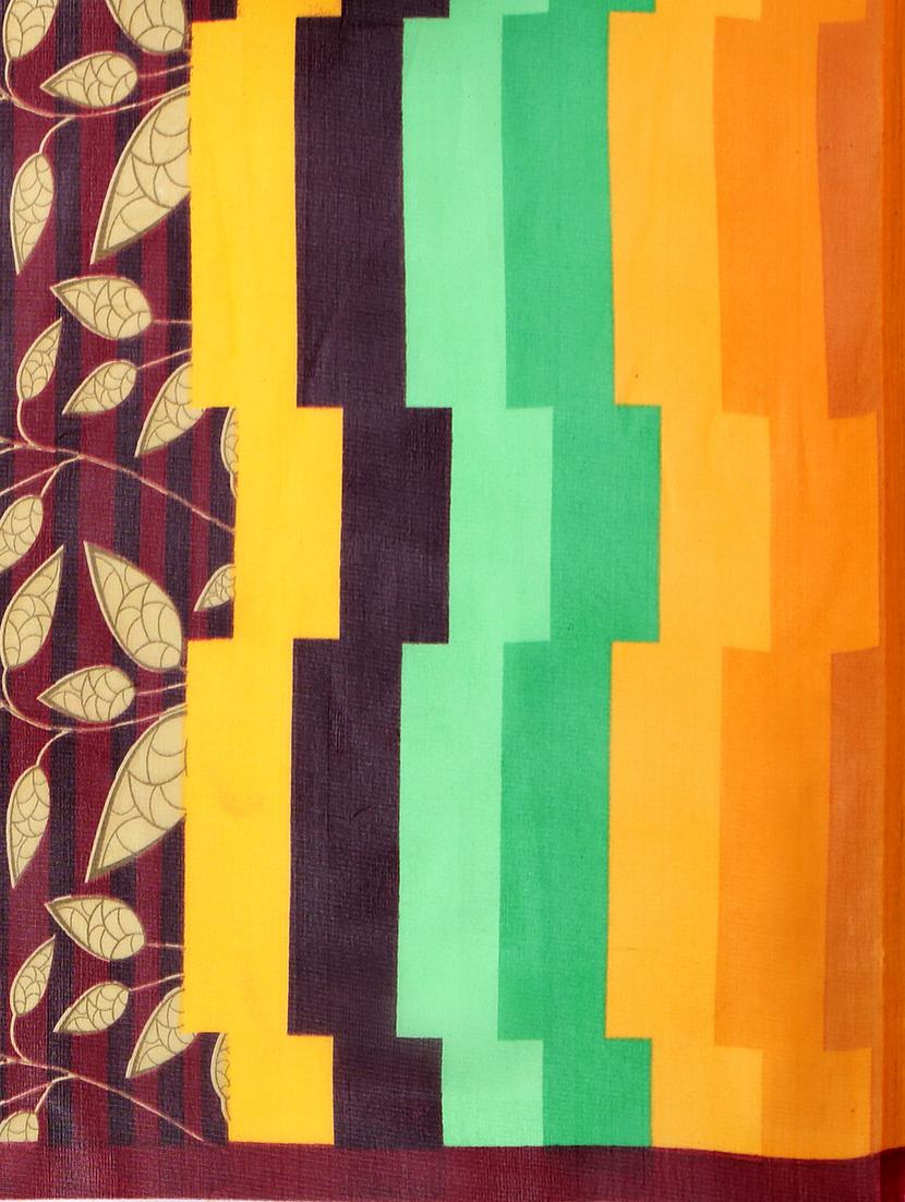 contrast bordered printed saree with blouse - 15589919 - Standard Image - 3