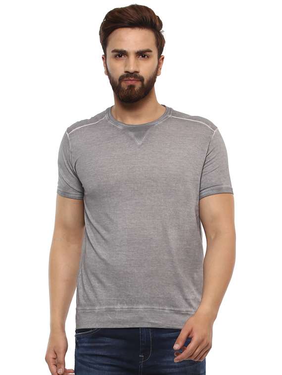 grey cotton t-shirt