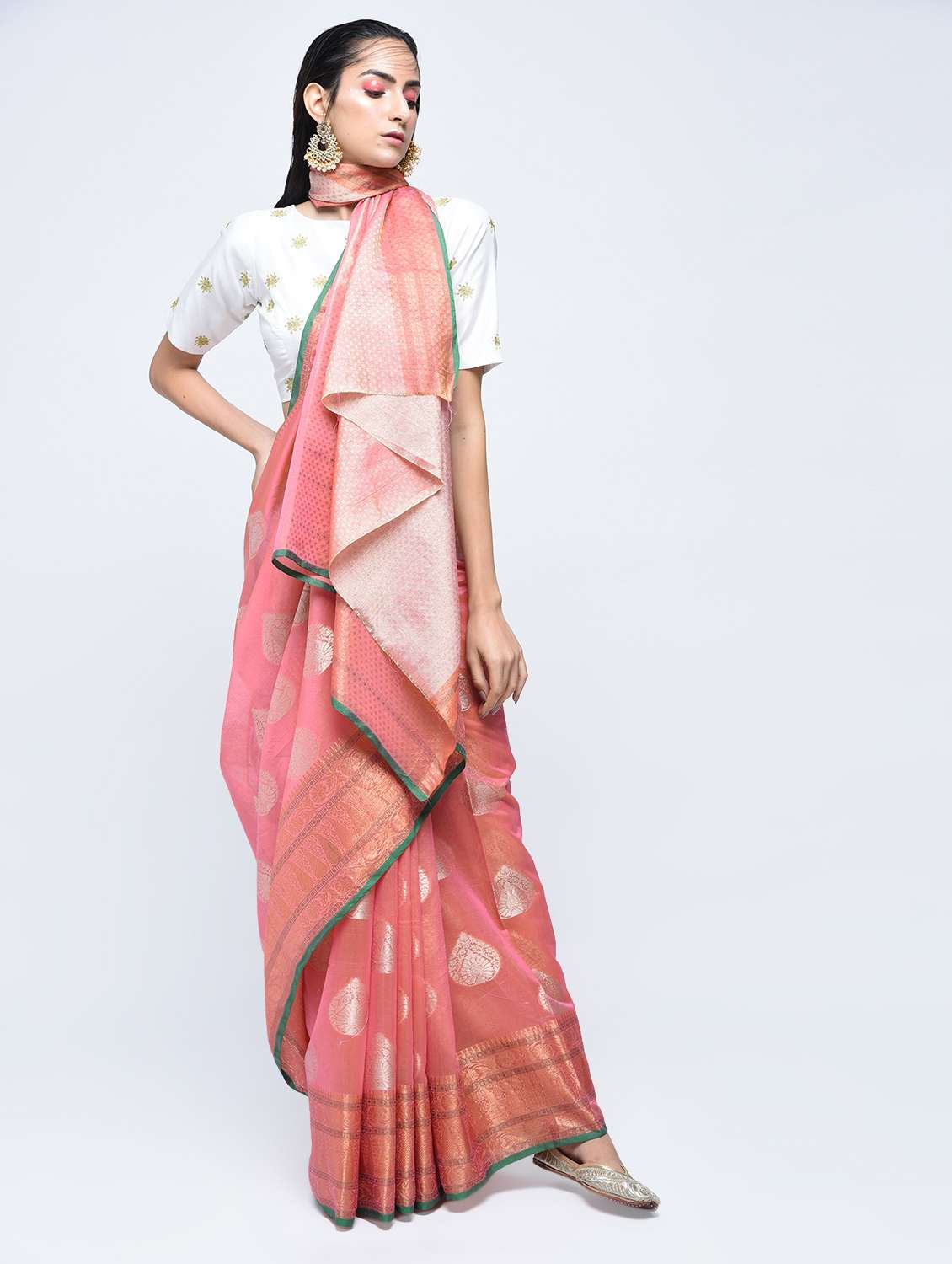 zari motif banarasi saree with blouse