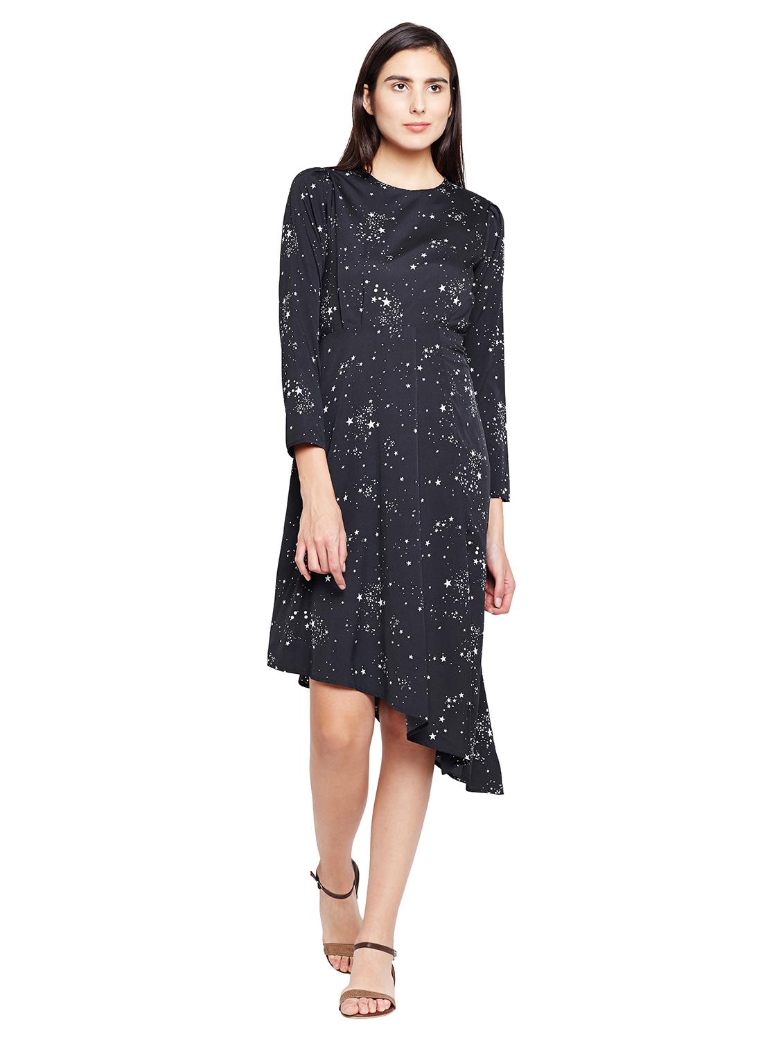 long sleeved star print asymmetric dress - 15624379 - Zoom Image - 0