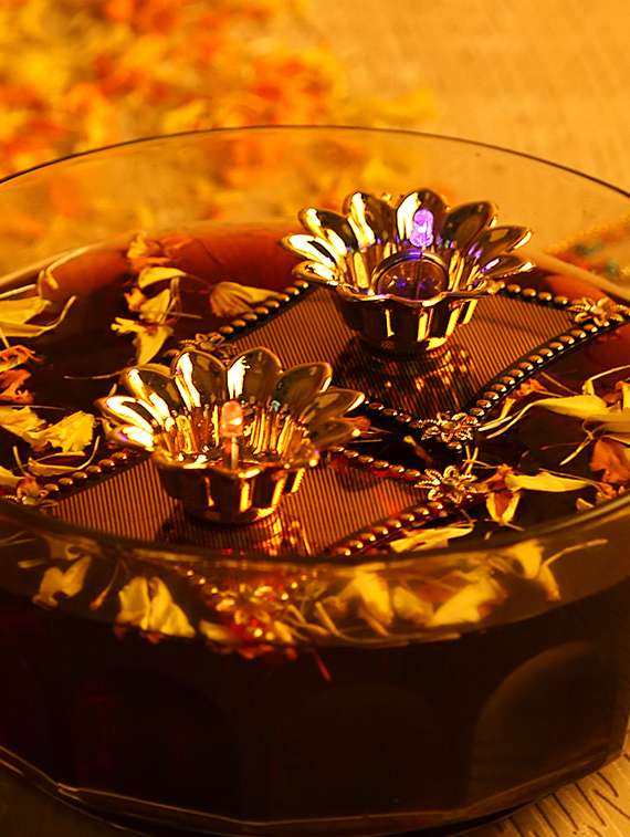 aapno rajasthan stunning gold green floating candle