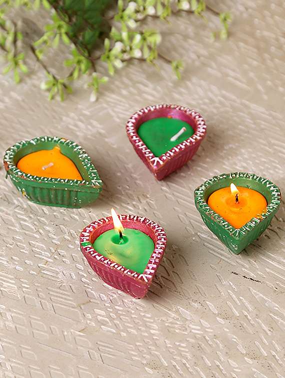 aapno rajasthan traditional painted terracotta diyas- set of 4
