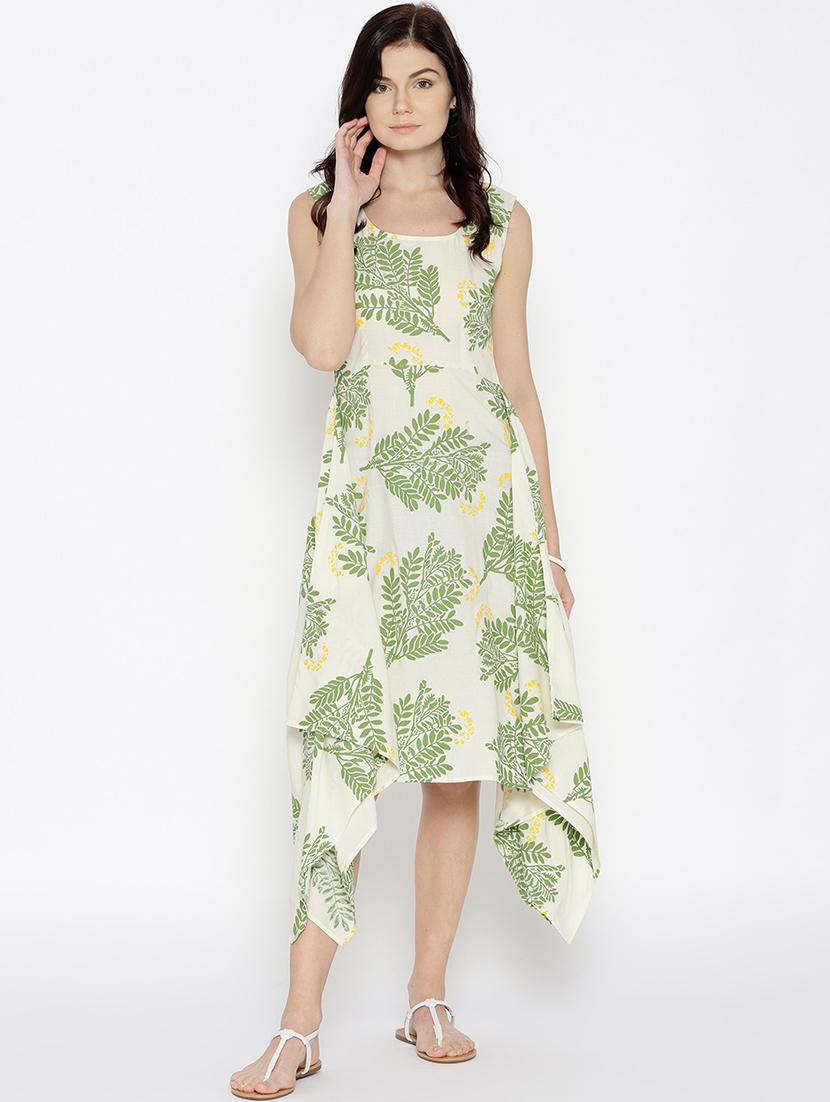 hankerchief hem printed dress - 15670215 - Zoom Image - 0