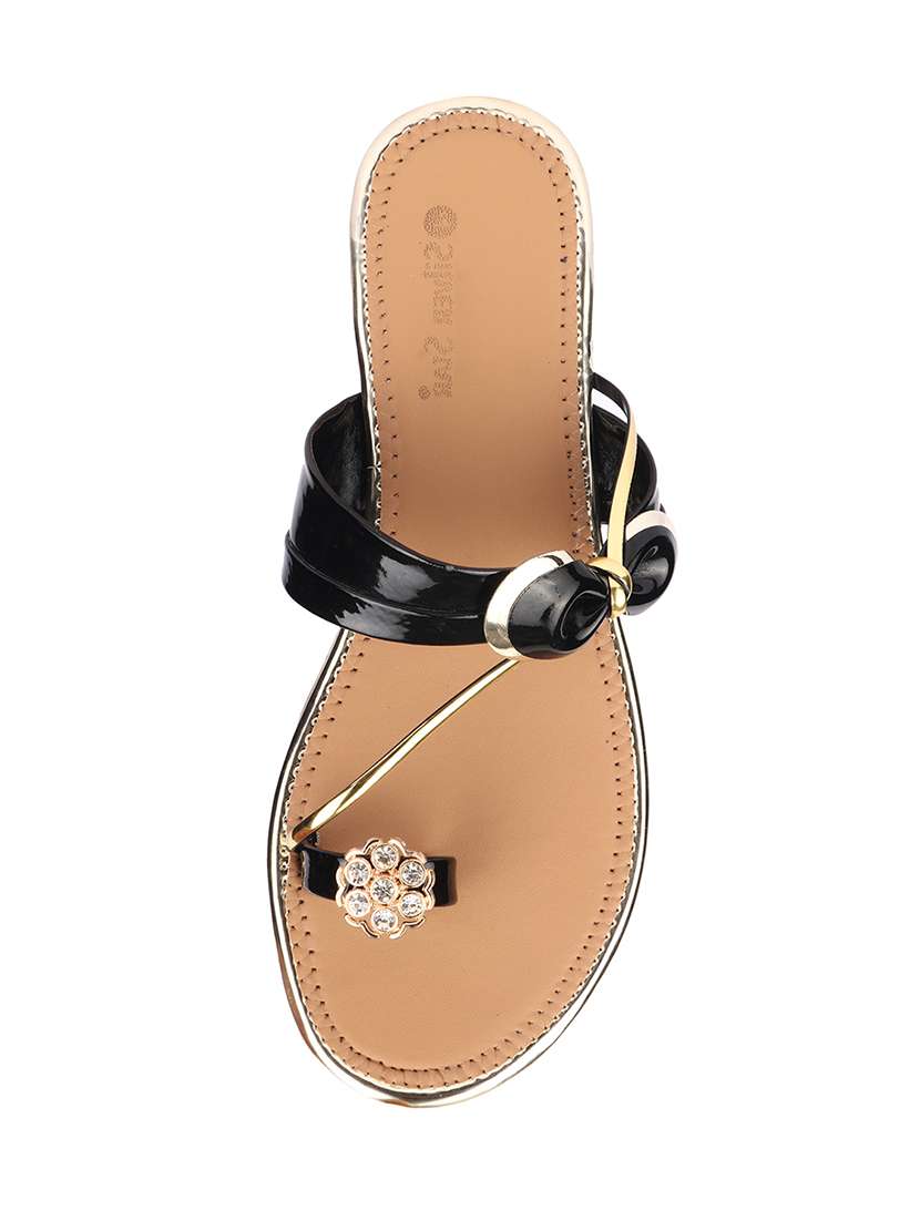 black one toe sandals - 15706504 -  Standard Image - 3