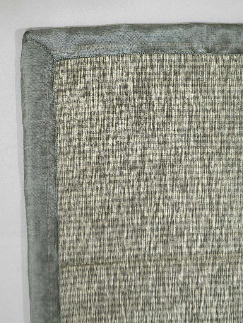 silk table runner - 15713952 - Standard Image - 3