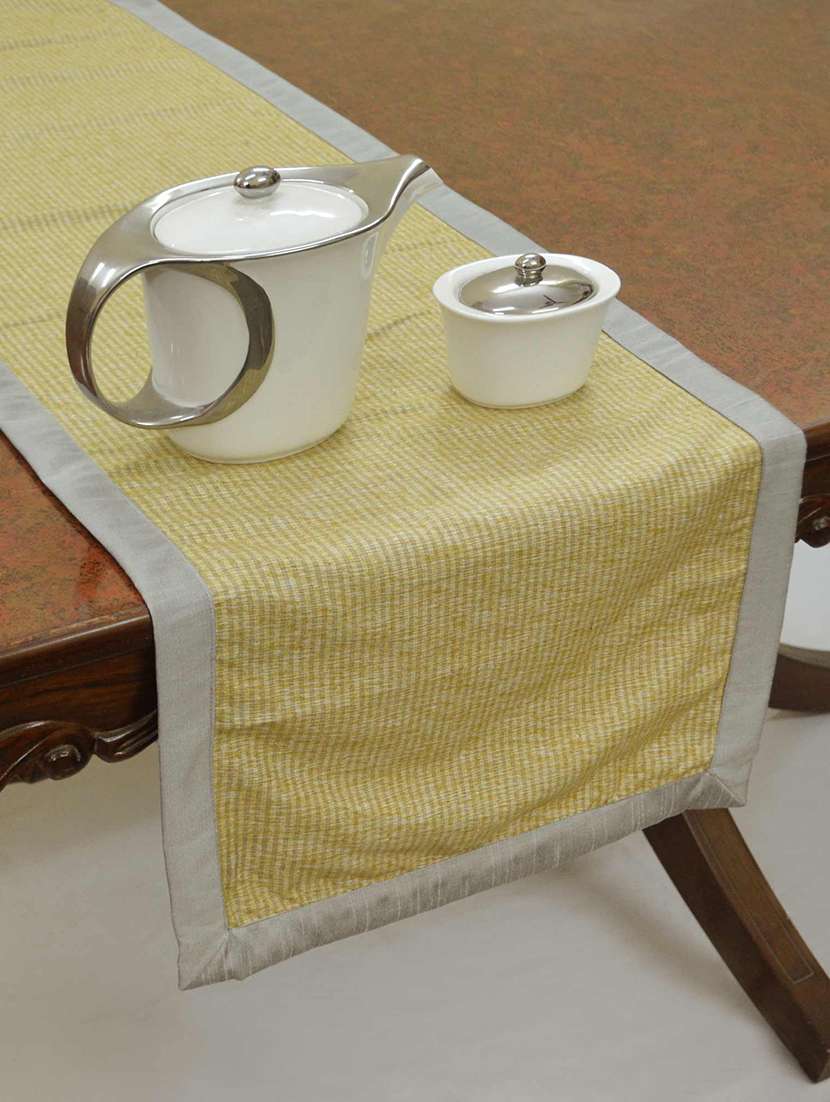 silk table runner - 15713954 - Zoom Image - 0