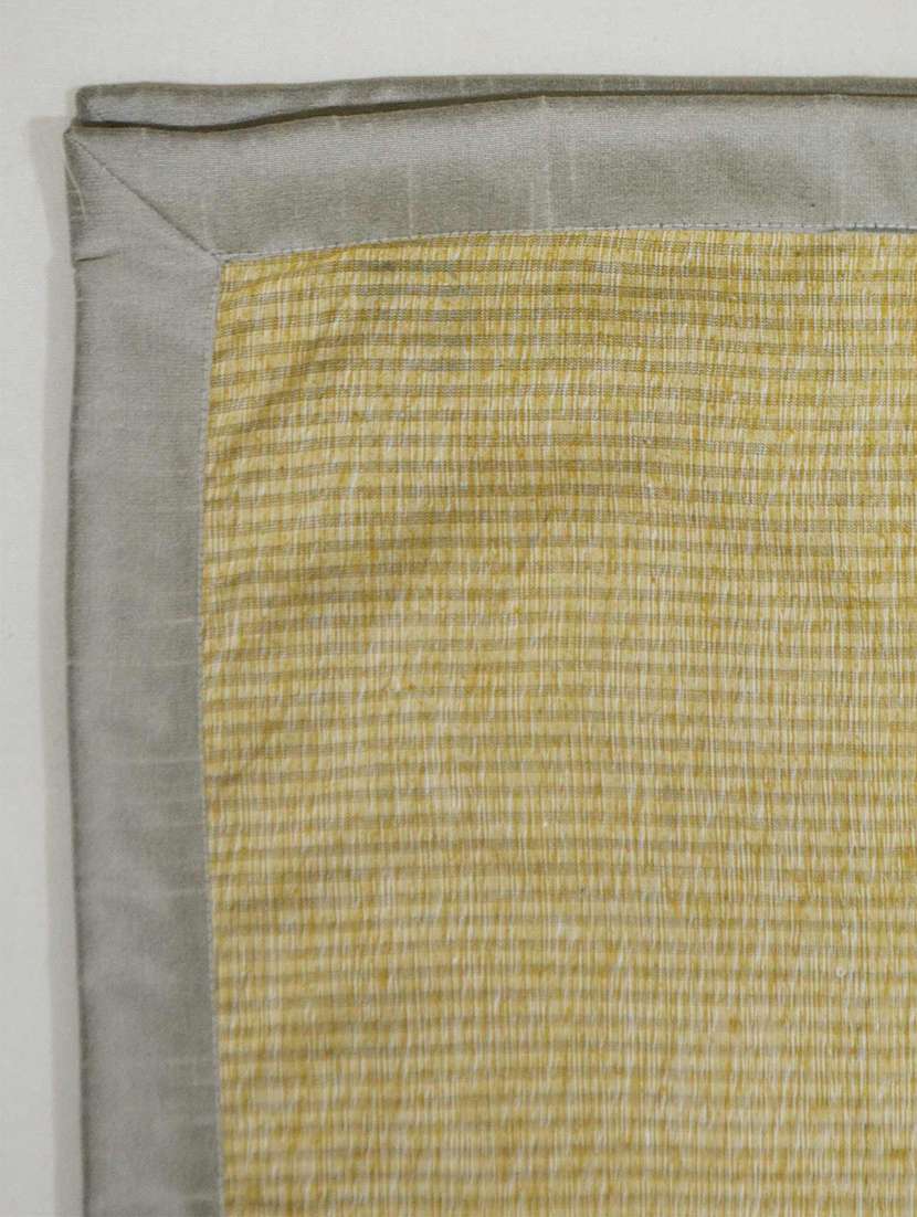 silk table runner - 15713954 - Standard Image - 3