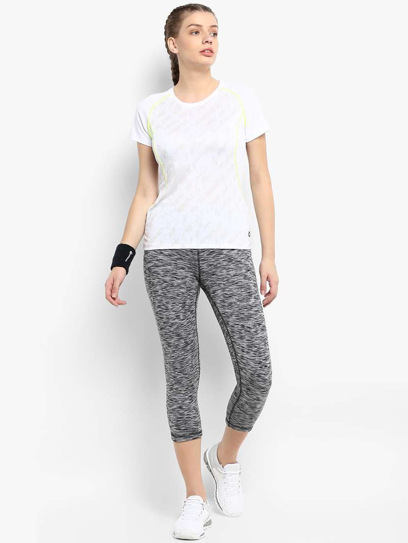 mid waist sports capri - 15735482 -  Standard Image - 3