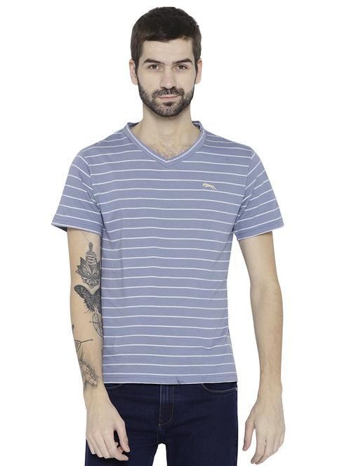blue striped t-shirt - 15747891 - Standard Image - 0