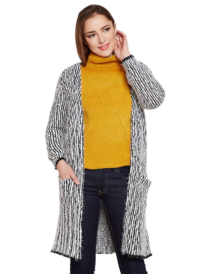 Buy online Pocket Detail Woolen Shrug from capes shrugs for