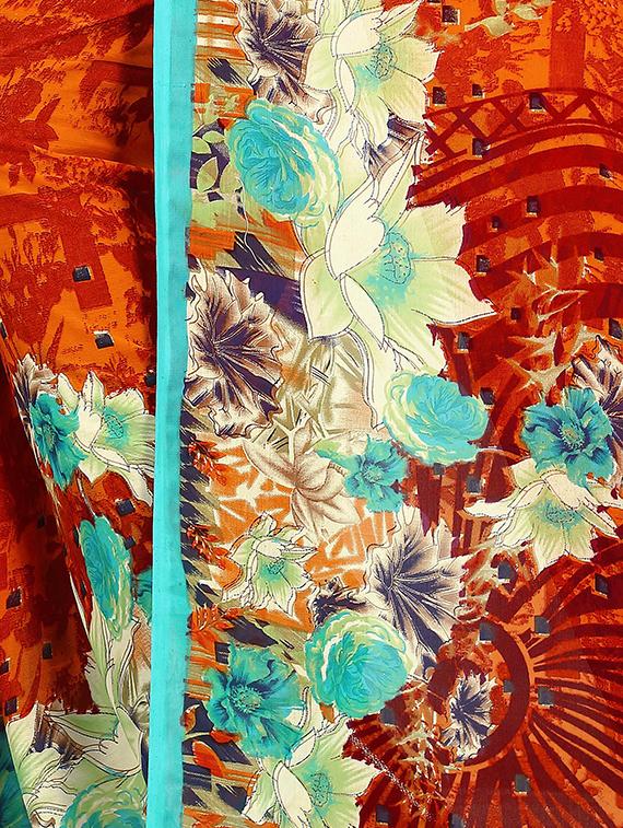 floral printed saree with blouse - 15809285 - Standard Image - 3
