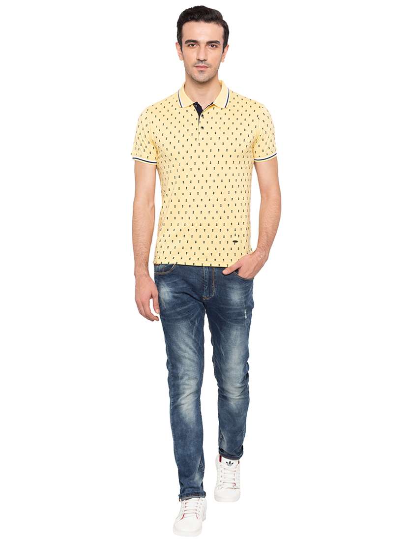 yellow all over print t-shirt - 15810477 - Standard Image - 3