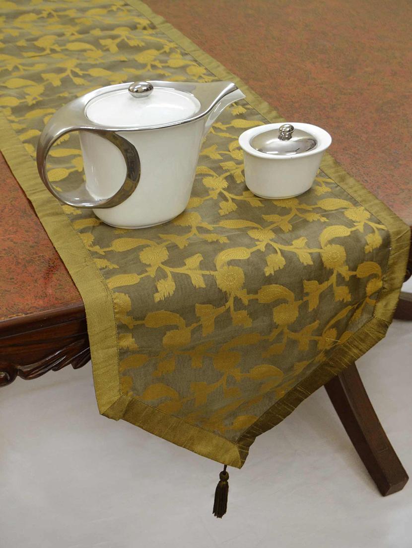 cutwork floral table runner - 15848819 - Zoom Image - 0
