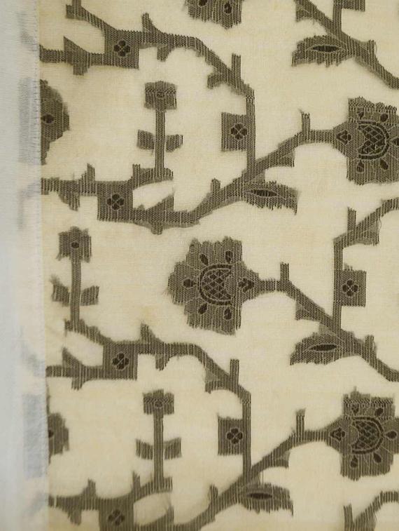 cutwork floral table runner - 15848822 - Standard Image - 3