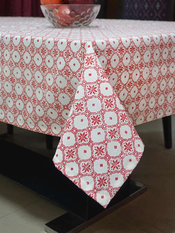 printed table cover - 15848832 -  Standard Image - 3