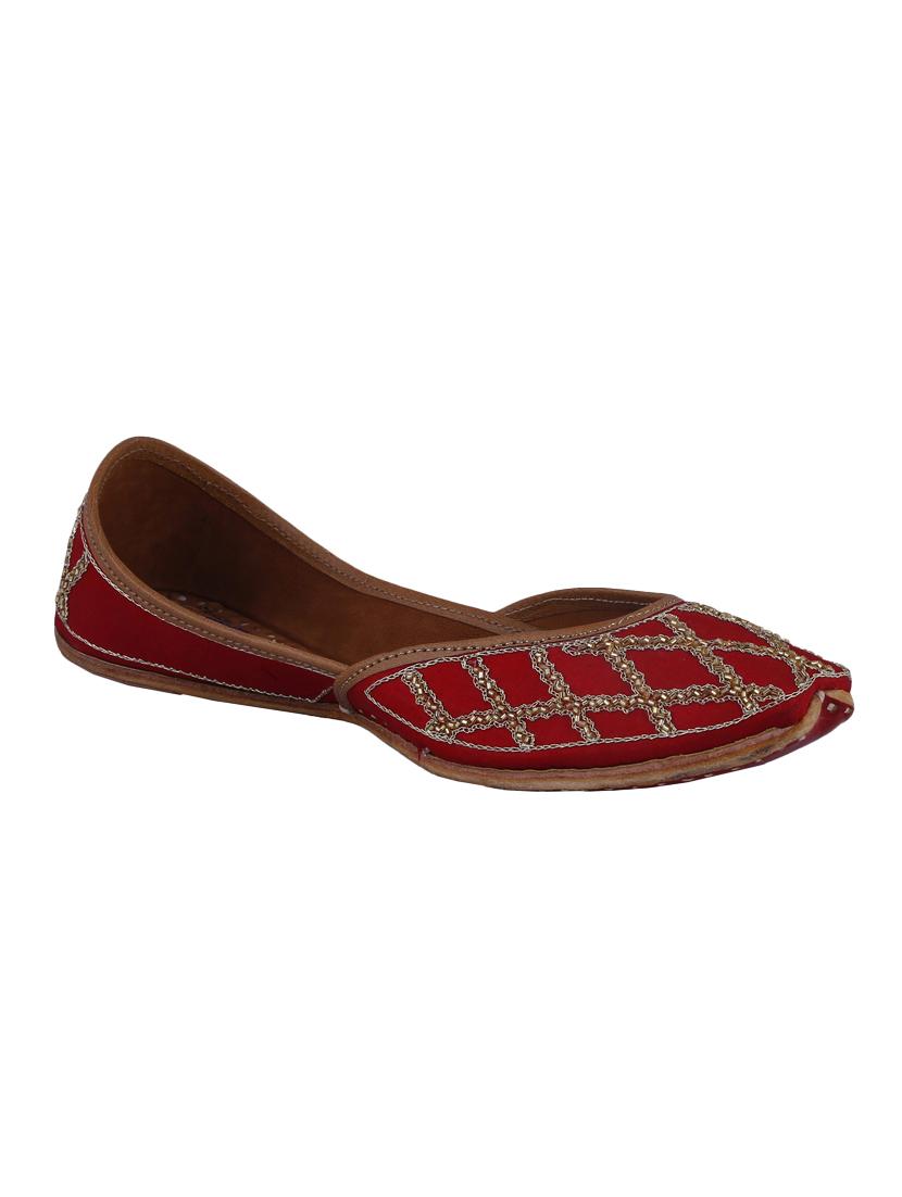 maroon slip on jutis - 15897253 -  Zoom Image - 0