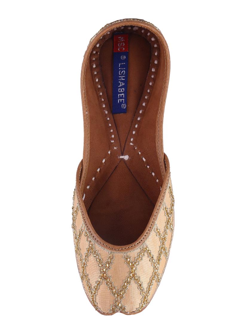 beige slip on jutis - 15897254 - Standard Image - 3