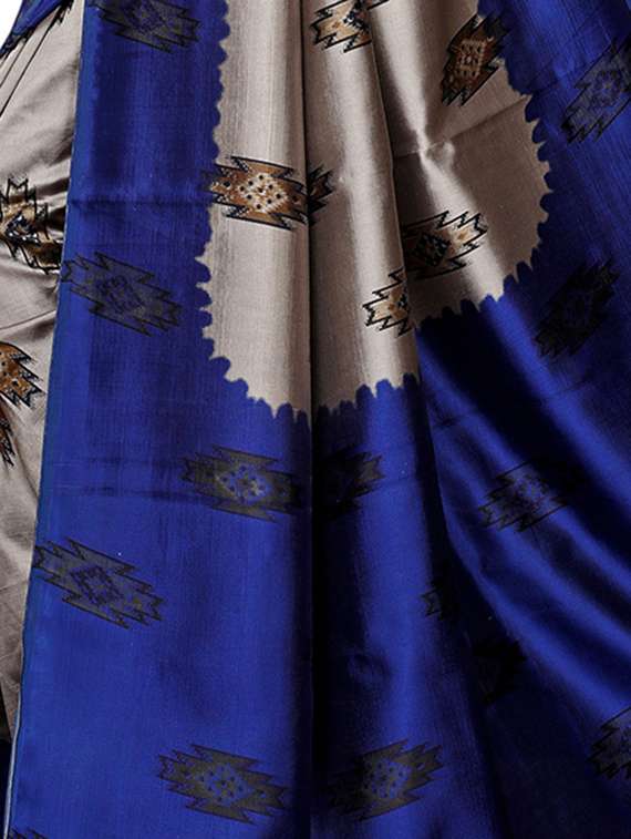ethnic motif printed saree with blouse - 15913323 - Standard Image - 3
