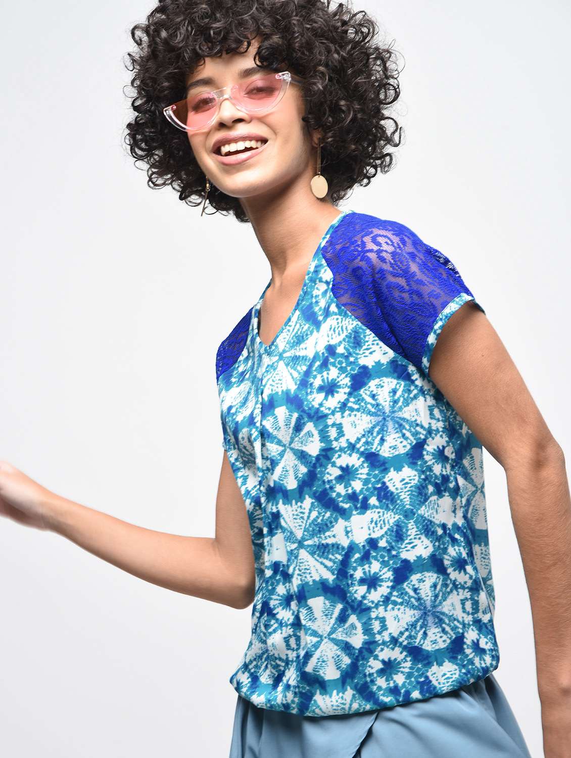 lace sleeved tied and dyed blouson top