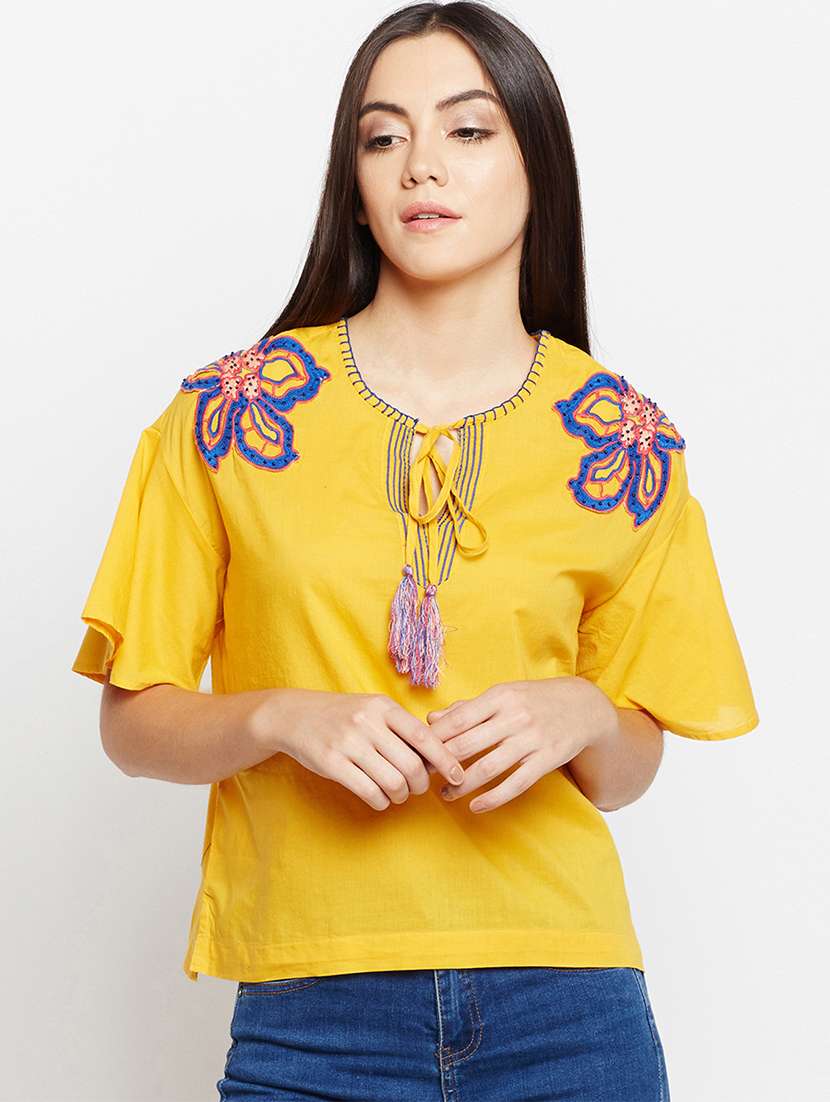 women's straight turtle neck top