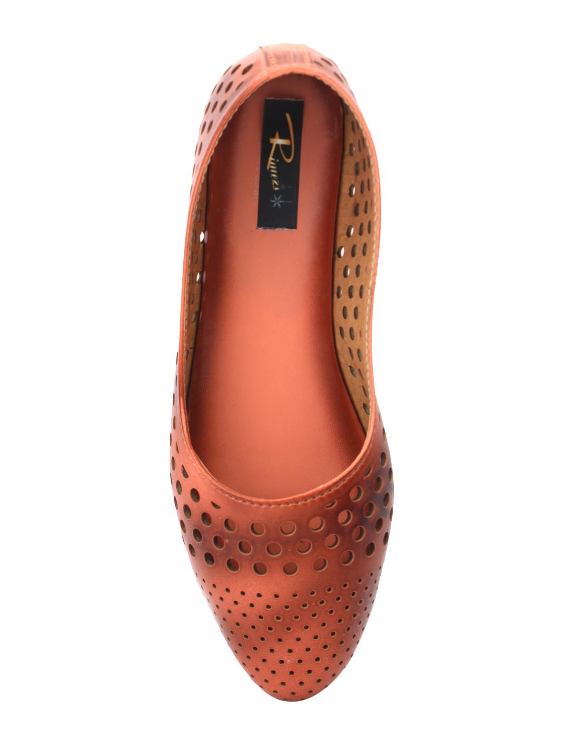 tan slip on jutis - 15967693 - Standard Image - 3